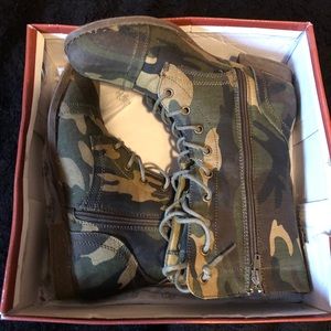 Camouflage Combat Boots